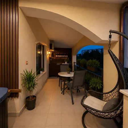Sky Penthouse & Jacuzzi Apartman