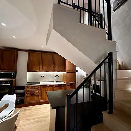 Sky Penthouse & Jacuzzi * Aranyhomok